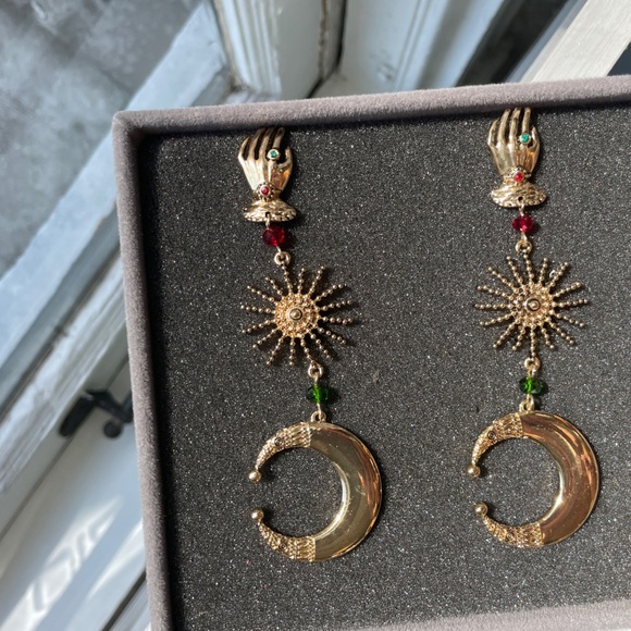 Nature Hand & Moon Statement Earrings - Ornate Dangles *Halloween Special* - Picture 10 of 13
